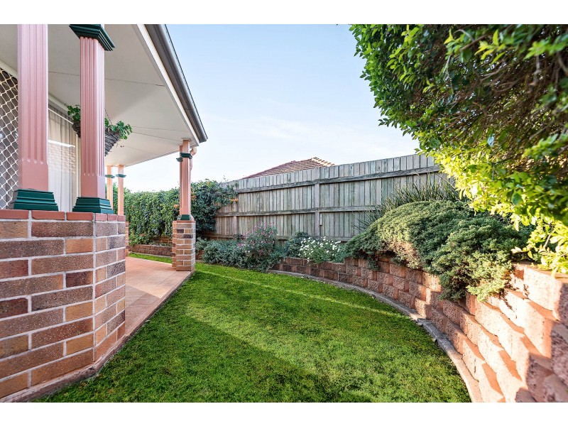 2/422 Hume Street, Centenary Heights QLD 4350