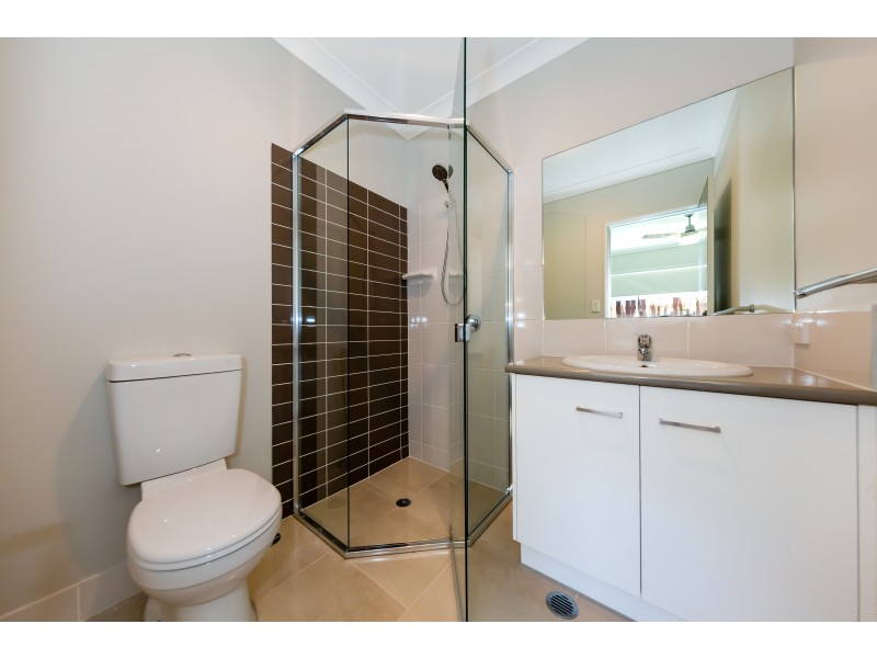 1/15a Warwick Street, Harristown QLD 4350