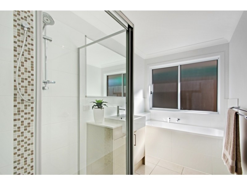 1/100a James Street, South Toowoomba QLD 4350