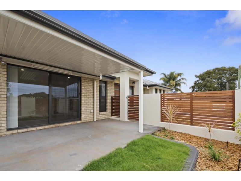 2/4 Waverley Street, North Toowoomba QLD 4350