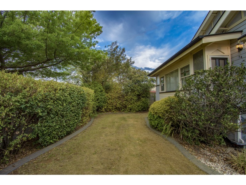 74 Taylor Street, Newtown QLD 4350