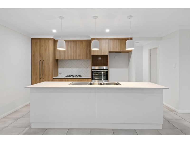 1/46 McGee Drive, Kearneys Spring QLD 4350