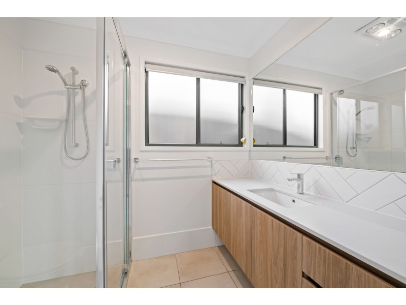 1/46 McGee Drive, Kearneys Spring QLD 4350