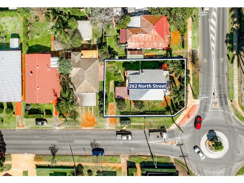 262 North Street, Rockville QLD 4350