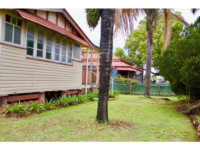 262 North Street, Rockville QLD 4350