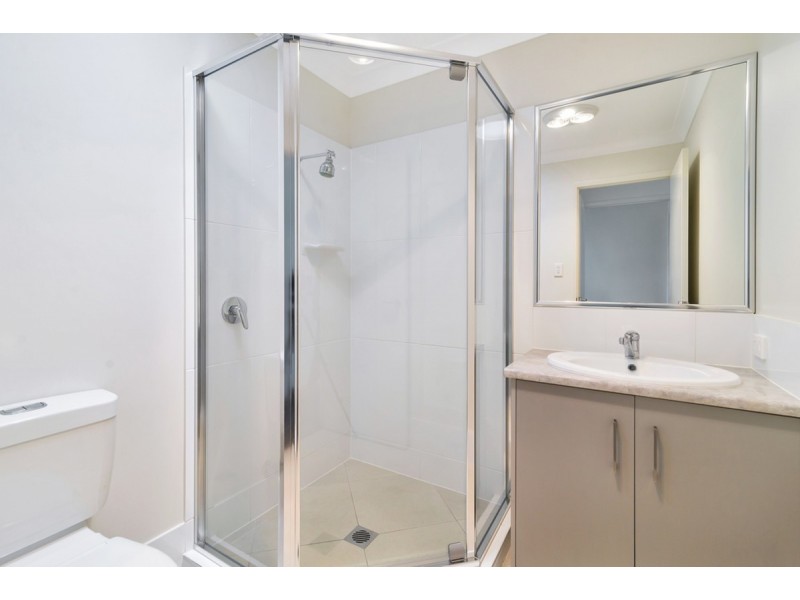 2/3 Harrison Court, Darling Heights QLD 4350