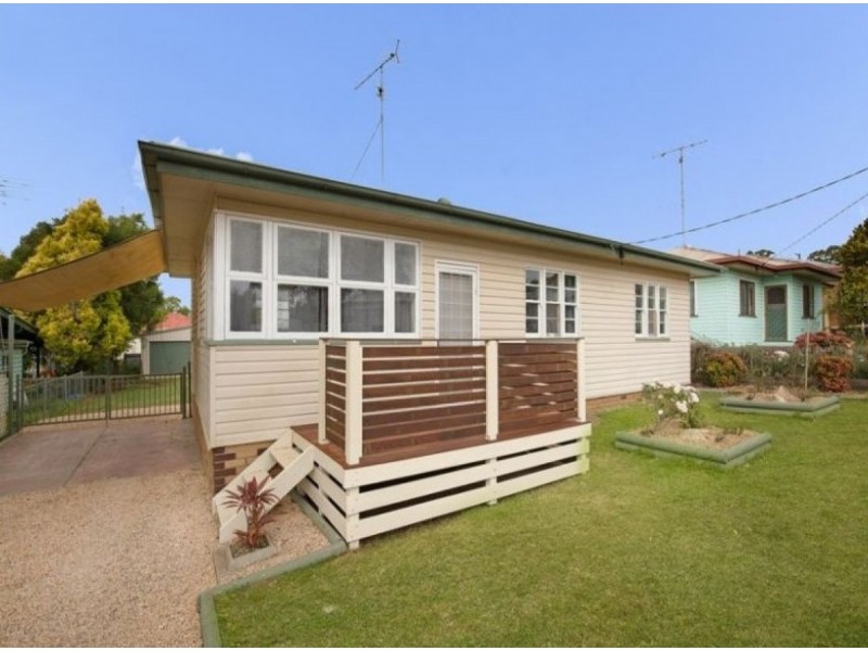 8 West Street, North Toowoomba QLD 4350