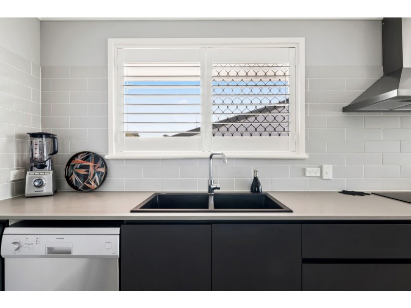 59 Leichhardt Street, Centenary Heights QLD 4350