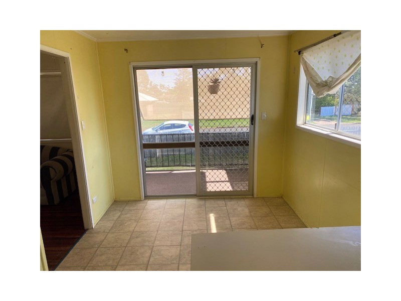 10 King Street, Oakey QLD 4401