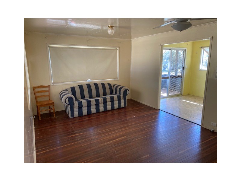 10 King Street, Oakey QLD 4401