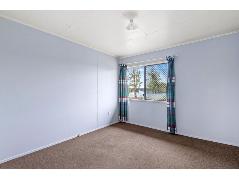 42 Proposch Street, Oakey QLD 4401