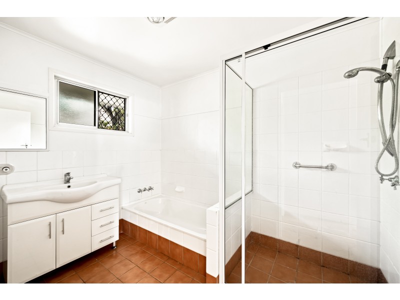 25 Rome Street, Newtown QLD 4350