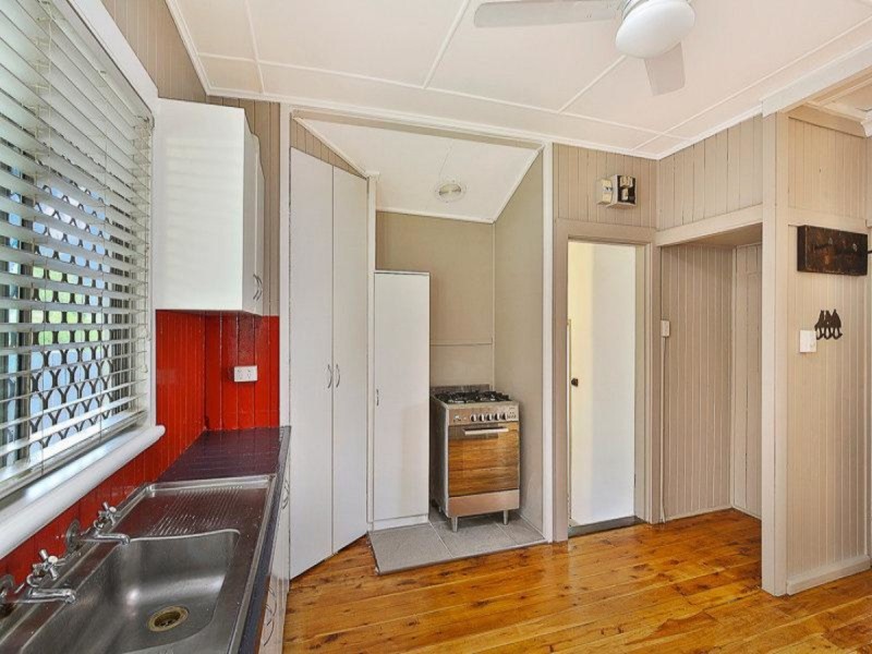 15 Weetwood Street, Newtown QLD 4350