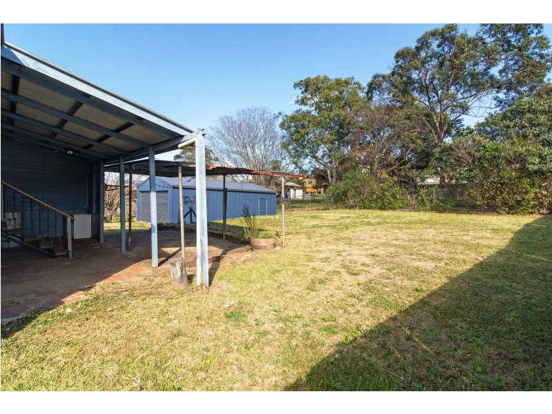 13 Stradbroke Street, Rockville QLD 4350