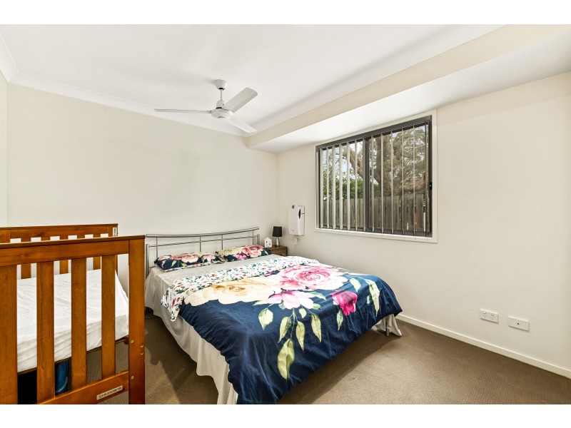 2/1a Weetwood Street, Newtown QLD 4350