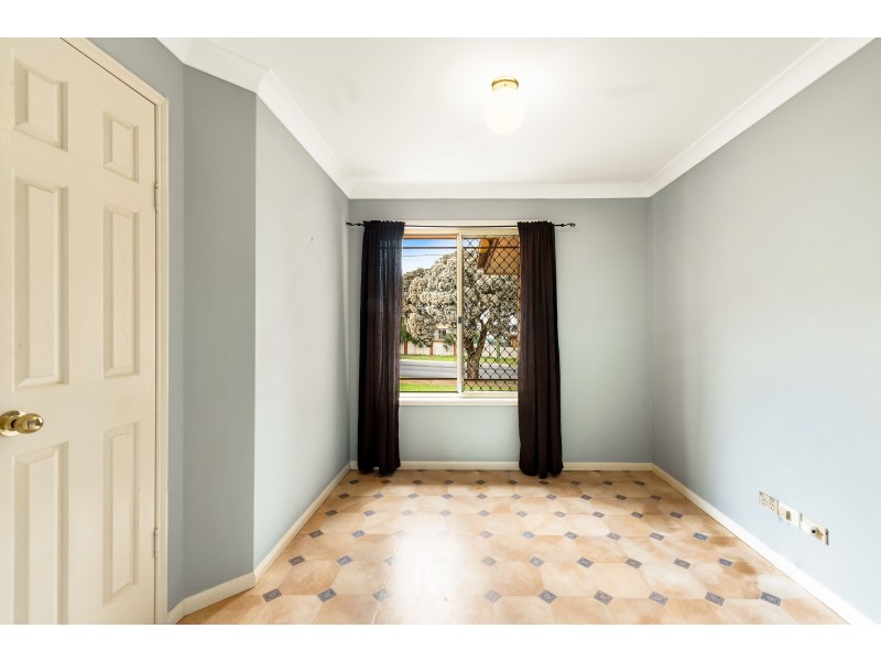 87 Hursley Road, Glenvale QLD 4350