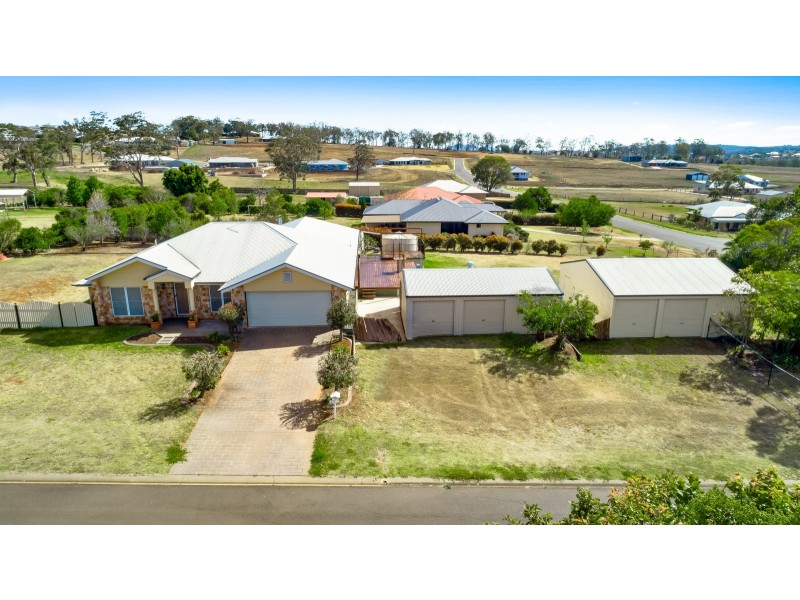 1 Angus Street, Highfields QLD 4352