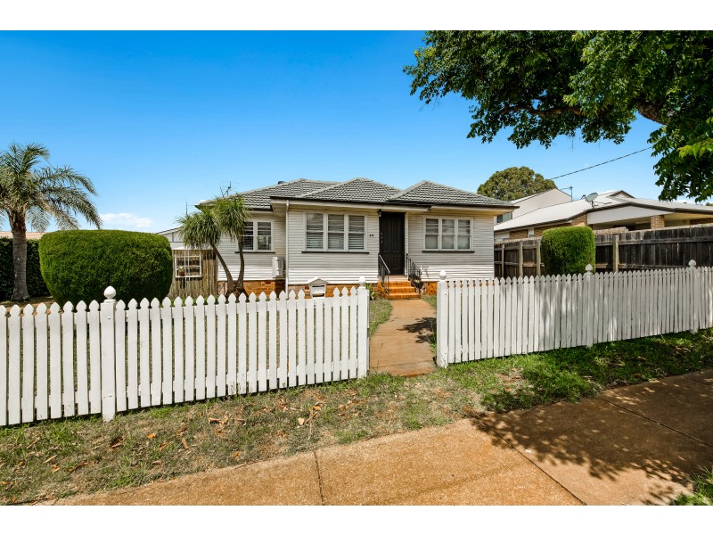 44 Gordon Avenue, Newtown QLD 4350