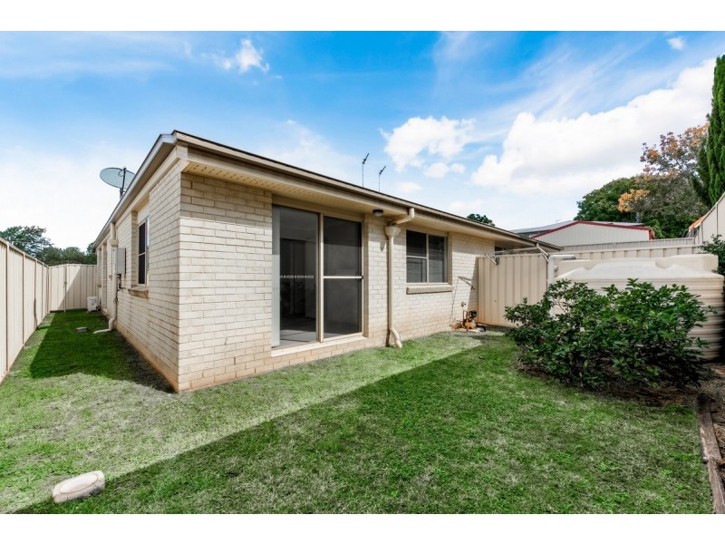 1/9 Gostwyck Street, Newtown QLD 4350