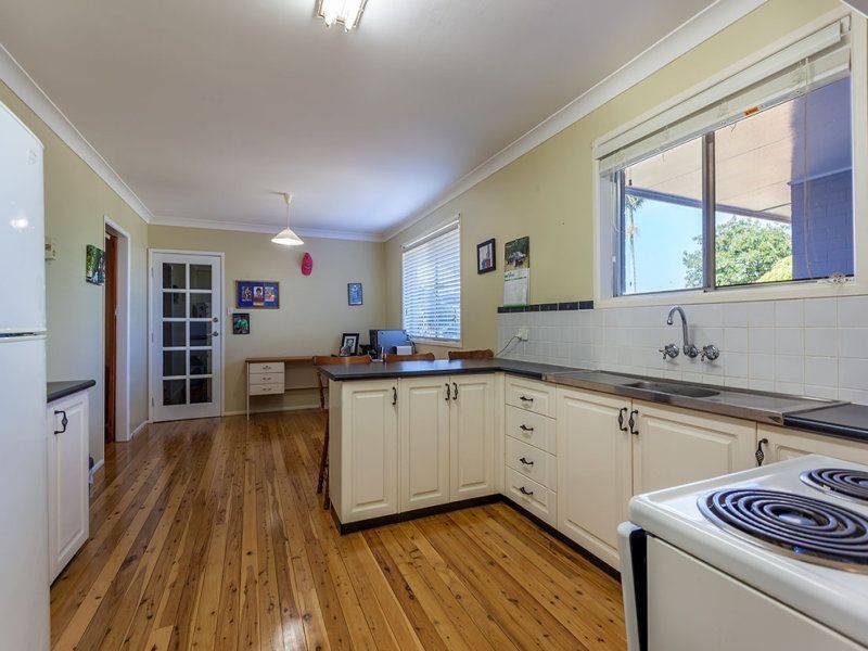 12 Honey Street, Harristown QLD 4350