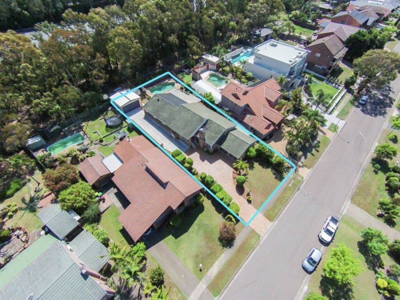 60 Sylvan Ridge Drive, Illawong NSW 2234
