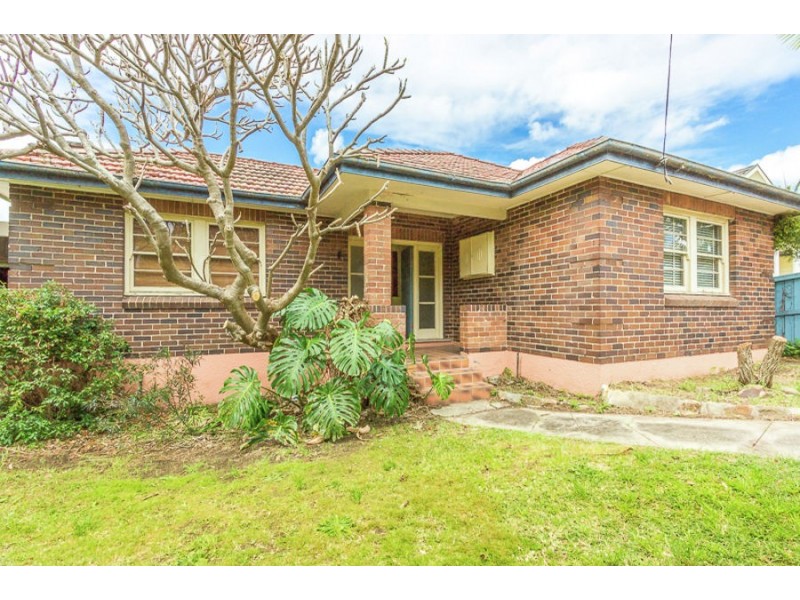 8 Crown Street, Henley NSW 2111