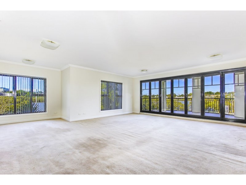 9/143 Bowden Street, Meadowbank NSW 2114