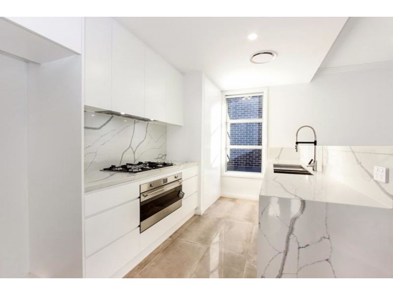 2/150 Quarry Road, Ryde NSW 2112