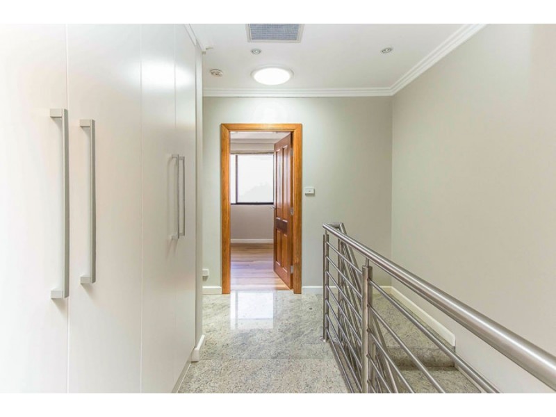 8 Hamilton Street, Rozelle NSW 2039