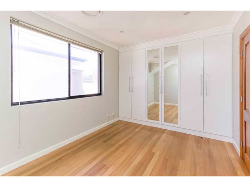 8 Hamilton Street, Rozelle NSW 2039