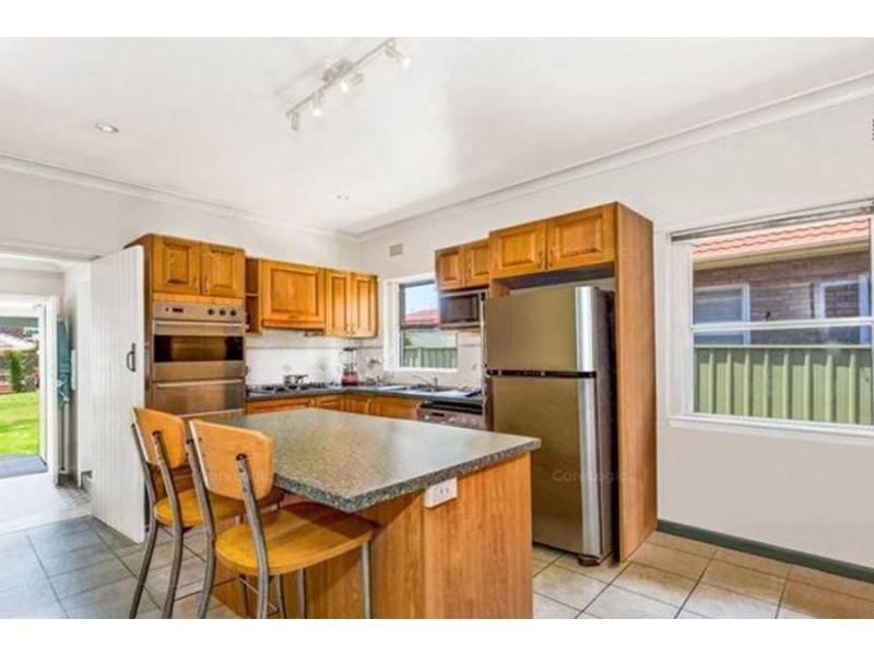 27 Beazley Street, Ryde NSW 2112