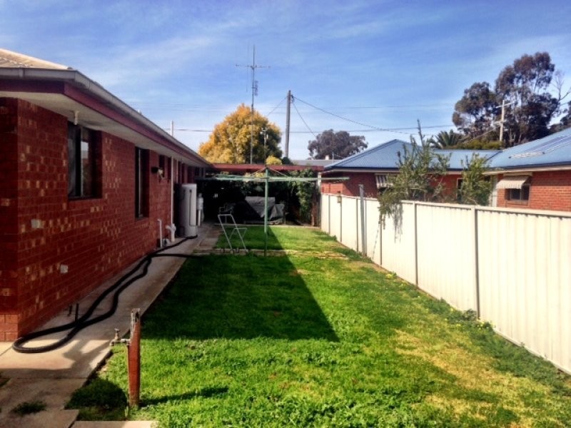 12 Lockington Road, Lockington VIC 3563