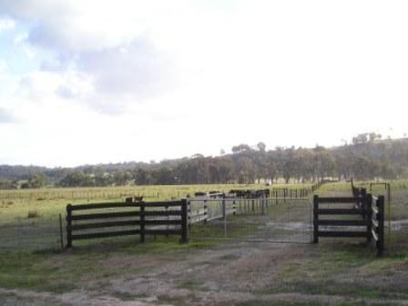 - Longwood Ruffy Rd, Ruffy VIC 3666