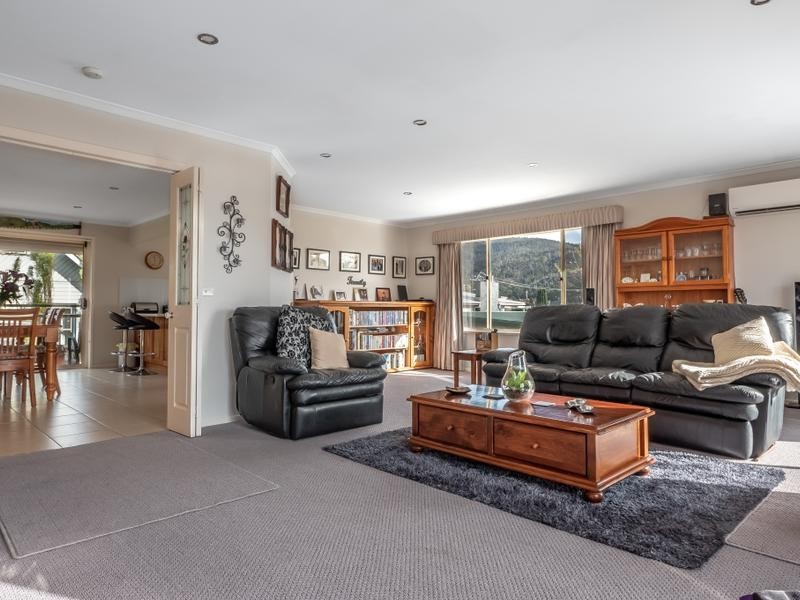 28 Tilyard Street, Montrose TAS 7010