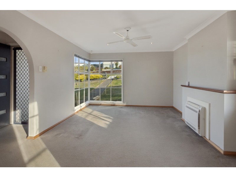 21 Pekurn Crescent, Berriedale TAS 7011