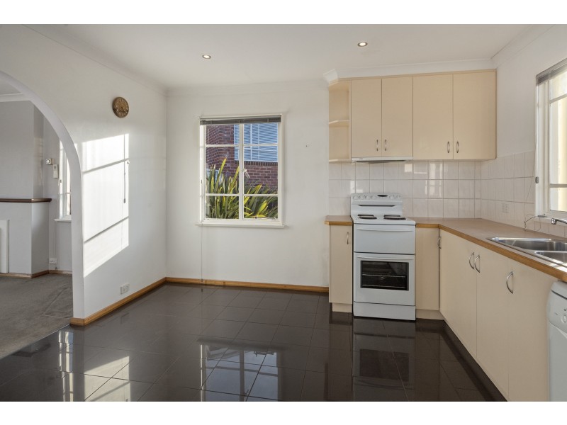 21 Pekurn Crescent, Berriedale TAS 7011
