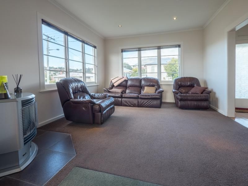 6 Milton Crescent, Moonah TAS 7009