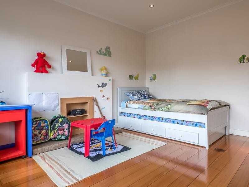 6 Milton Crescent, Moonah TAS 7009