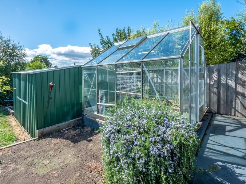 6 Milton Crescent, Moonah TAS 7009