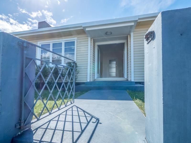 6 Milton Crescent, Moonah TAS 7009
