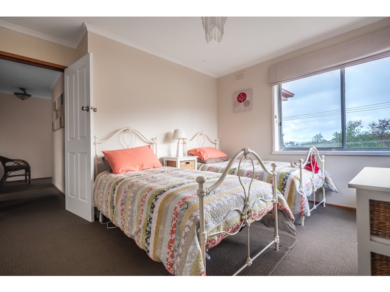 32 Hudson Crescent, Glenorchy TAS 7010