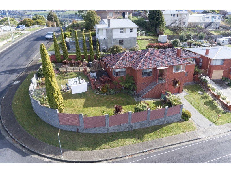 32 Hudson Crescent, Glenorchy TAS 7010