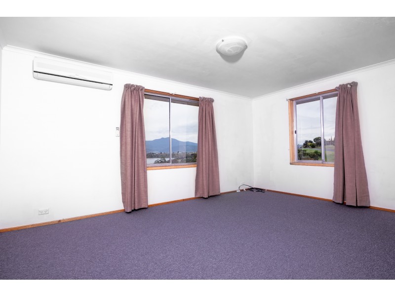 5 Calvert Crescent, Herdsmans Cove TAS 7030