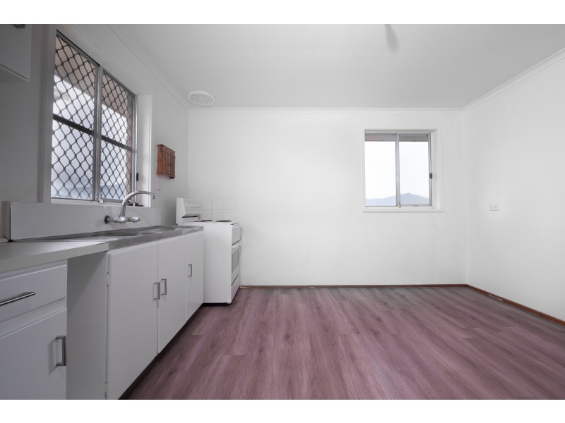 5 Calvert Crescent, Herdsmans Cove TAS 7030