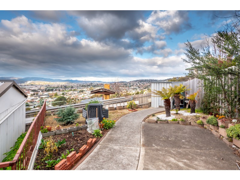 9 Surada Place, Glenorchy TAS 7010