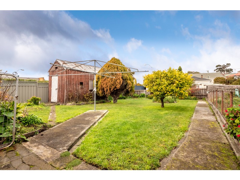 1 Philip Avenue, Montrose TAS 7010