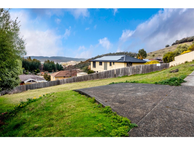 7 Simpson Place, Rosetta TAS 7010