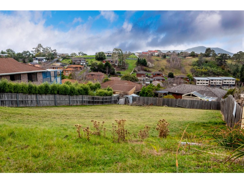7 Simpson Place, Rosetta TAS 7010