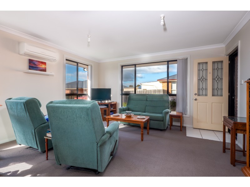 2/18A Burrows Avenue, Brighton TAS 7030