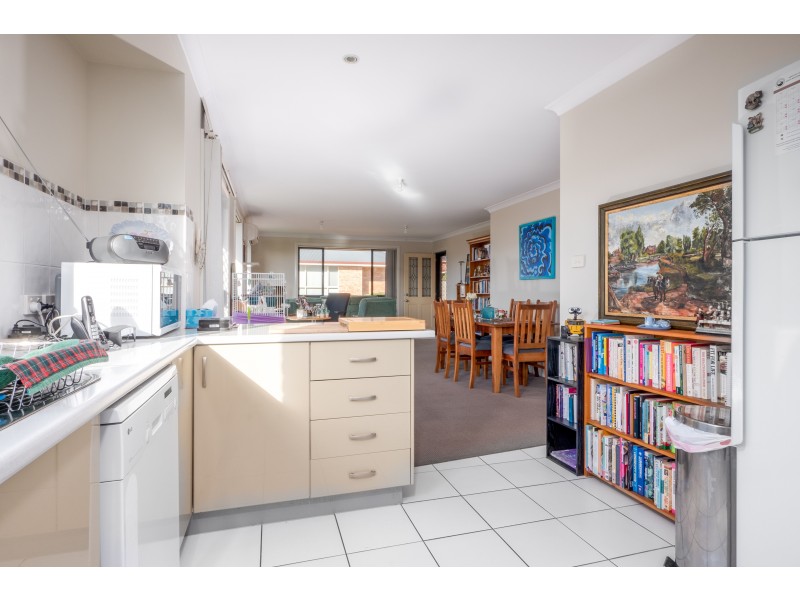 2/18A Burrows Avenue, Brighton TAS 7030
